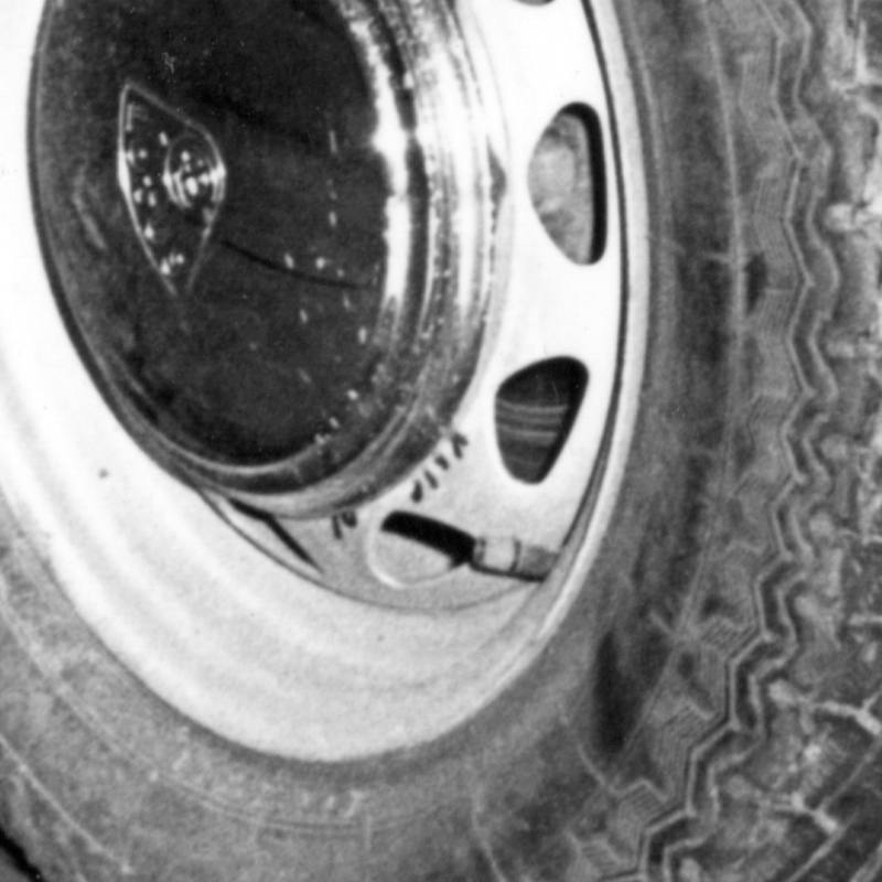 Front right wheel close up